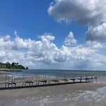 6 Person On A In 하일스