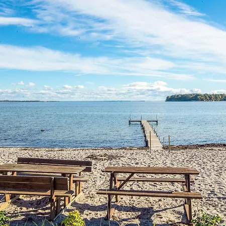 Апартаменты 6 Person On A In Hejls