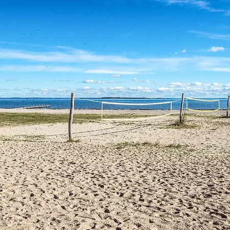 6 Person On A In Апартаменты *