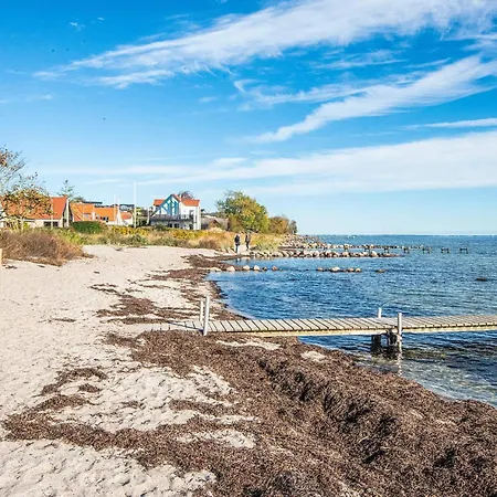 Апартаменты 6 Person On A In *