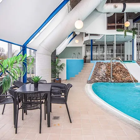 6 Person On A In Apartament *